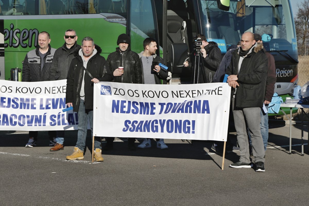 Nexen Tire Europe protestní mítink zaměstnanců